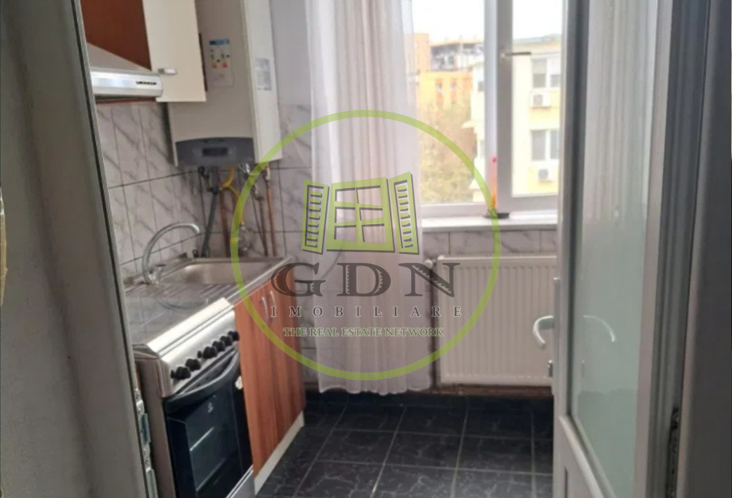 Apartament 2 camere semidecomandat, Nicolae Titulescu zona Fantasy Park