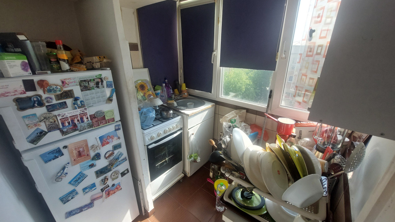 Apartament doua camere semidecomandat, etajul 4, cartier George Enescu 