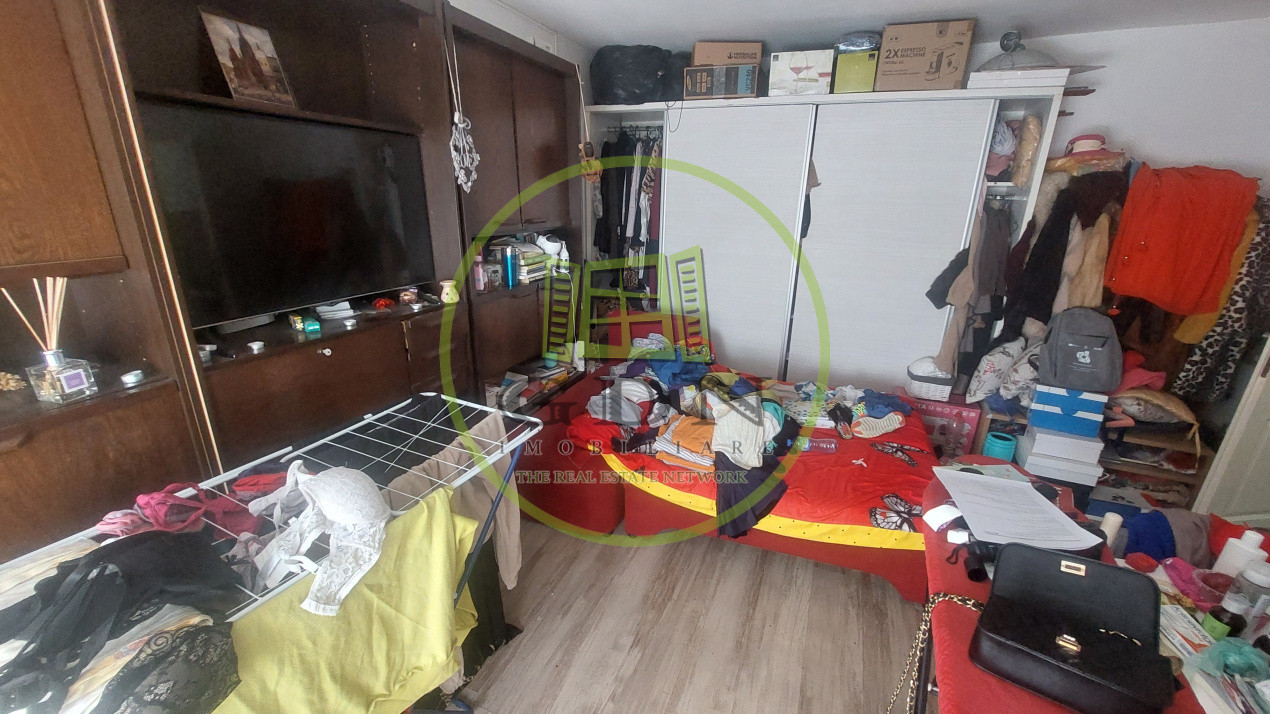 Garsoniera decomandata, etajul 4, cartier George Enescu 