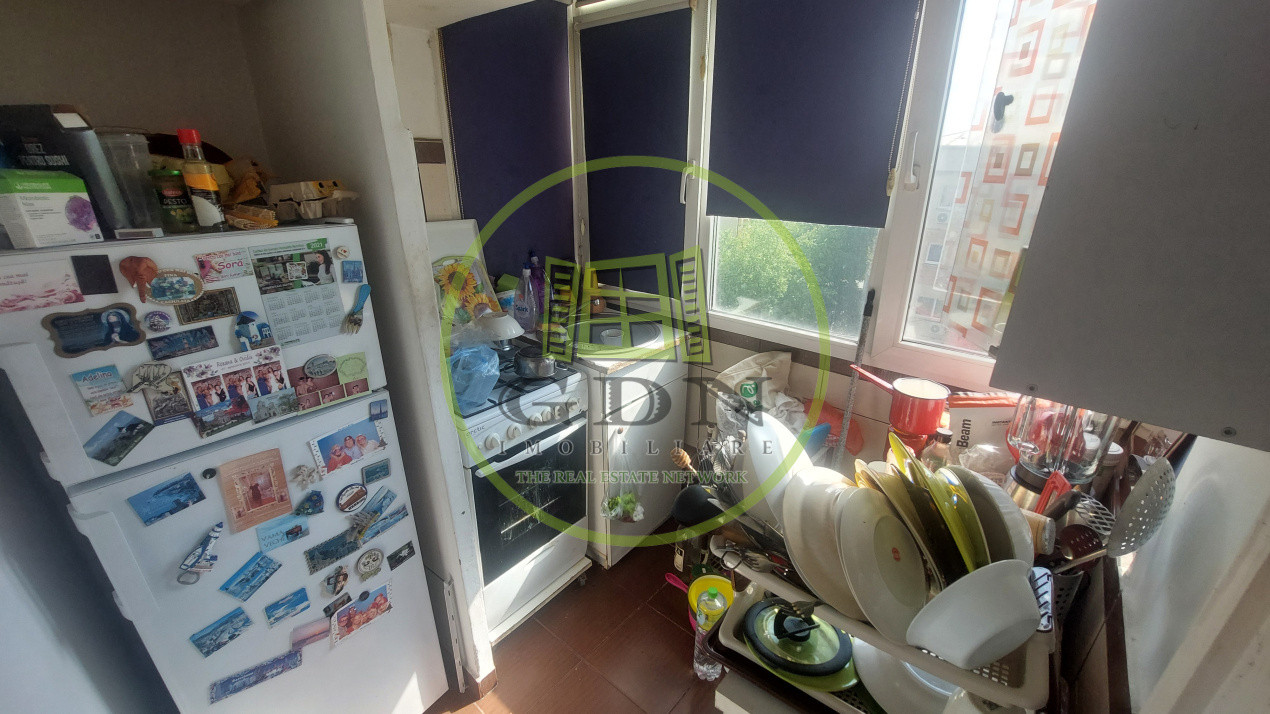 Garsoniera decomandata, etajul 4, cartier George Enescu 