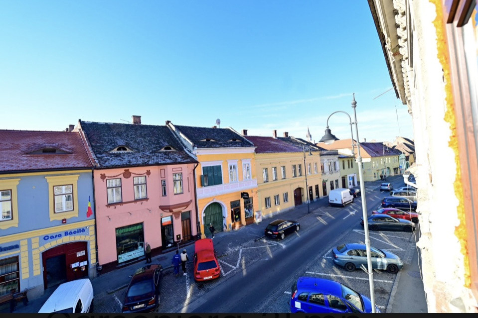 Închiriez , Garsonieră ,31 mp utili, Ultra Central 