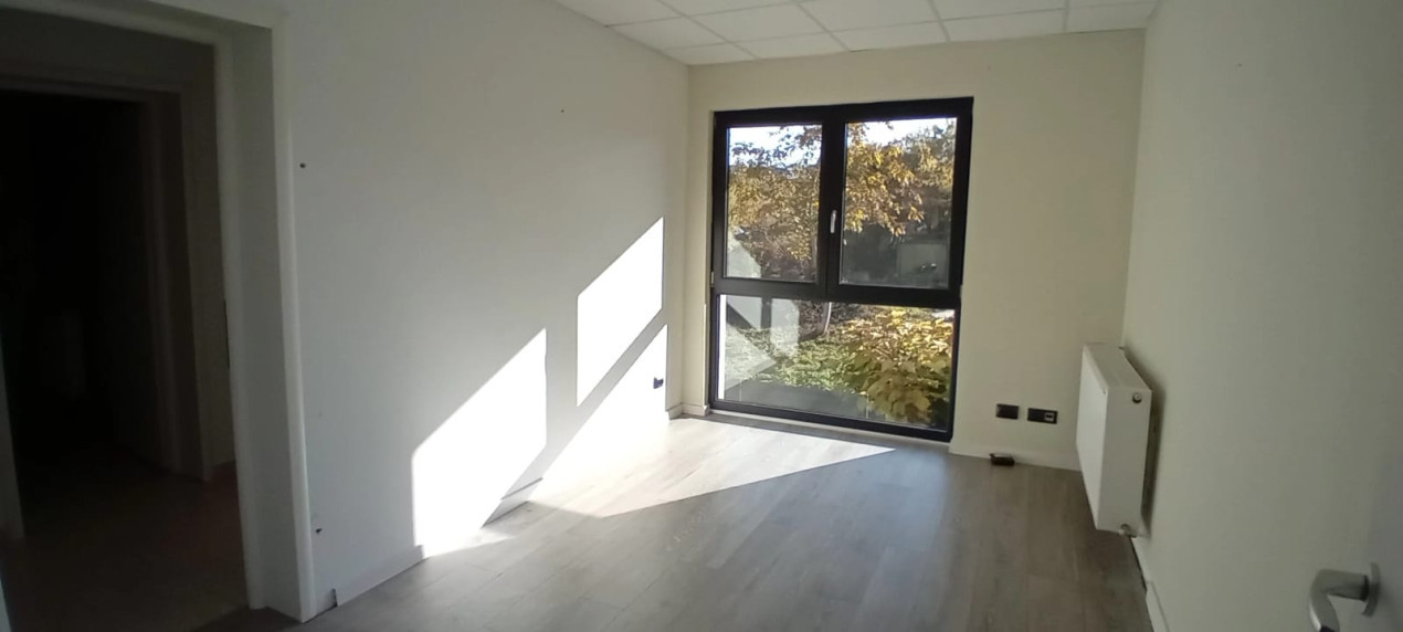 Spațiu comercial, 370 mp, 5 locuri de parcare, Zorilor, 5000 Eur/lună