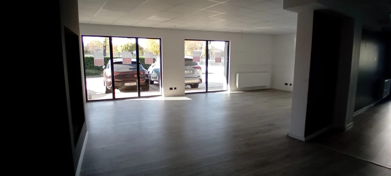 Spațiu comercial, 370 mp, 5 locuri de parcare, Zorilor, 5000 Eur/lună