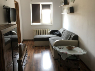 Apartament decomandat de inchiriat - 70 mp - zona Valea Aurie