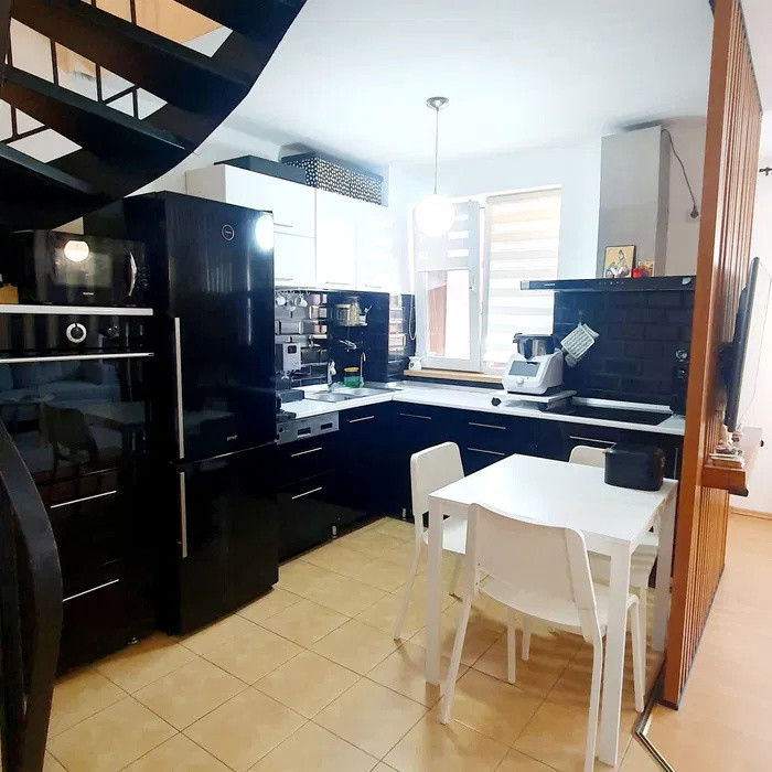 Apartament 3 camere , 70mp utili , Hipodrom IV