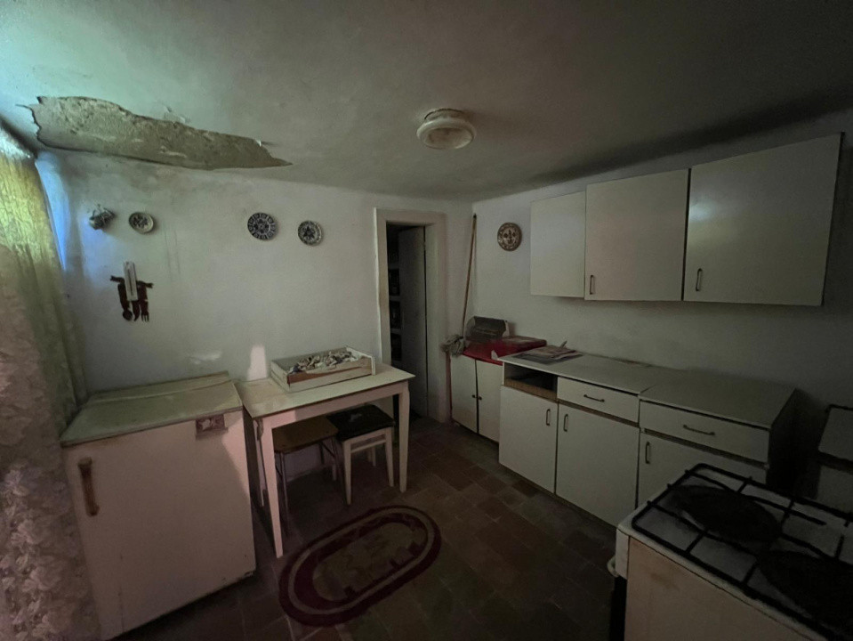 EXCLUSIVITATE!!! Casa cu 2 camere zona Grivitei 