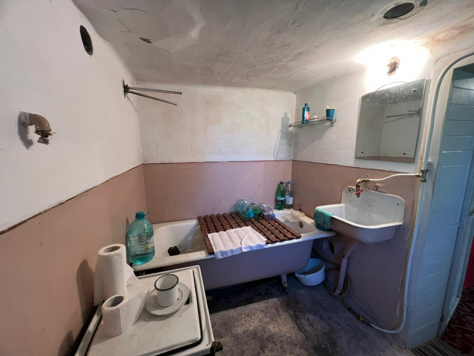 EXCLUSIVITATE!!! Casa cu 2 camere zona Grivitei 