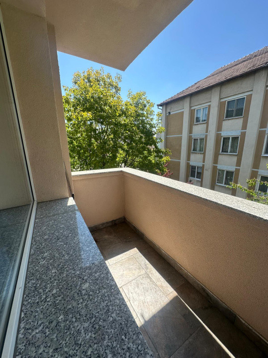 Apartament 3 camere zona centrala Parcul Mara