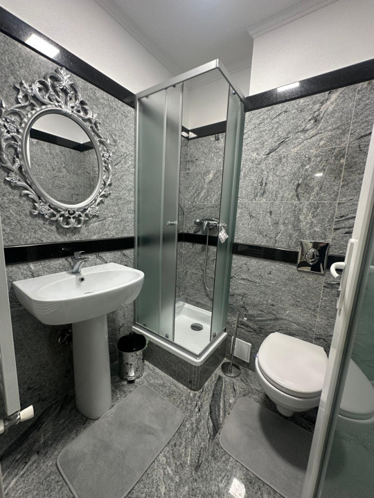 Apartament 3 camere zona centrala Parcul Mara