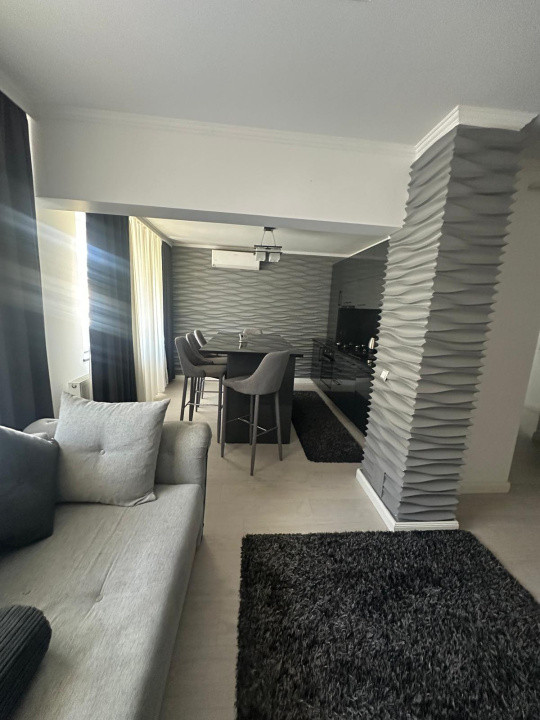 Apartament 3 camere zona centrala Parcul Mara
