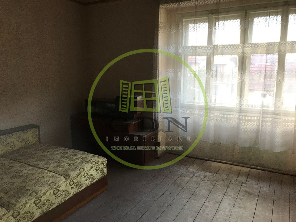 Casa 3 camere suprafata utila 90mp,spre vanzare in Gura Raului