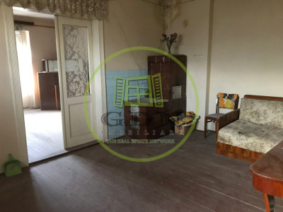 Casa 3 camere suprafata utila 90mp,spre vanzare in Gura Raului