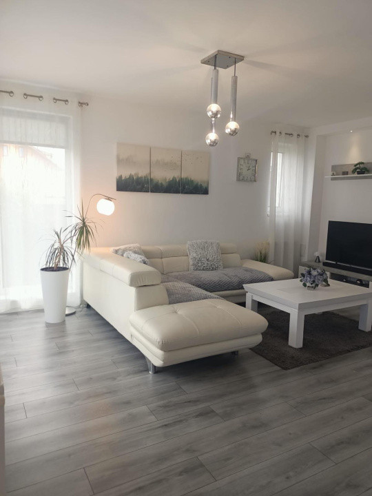 Casă de închiriat –3 camere- Cartierul Arhitecților, zonă liniștită