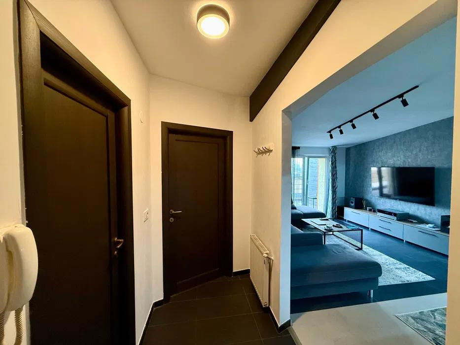 Apart de lux, 2 camere, 44 mp.+20 mp terasă, 195000 Euro, zona FSEGA
