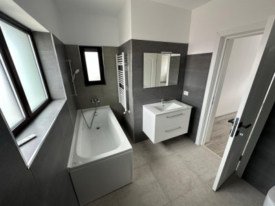 APARTAMENT DE VANZARE, 3 CAM, ET 2