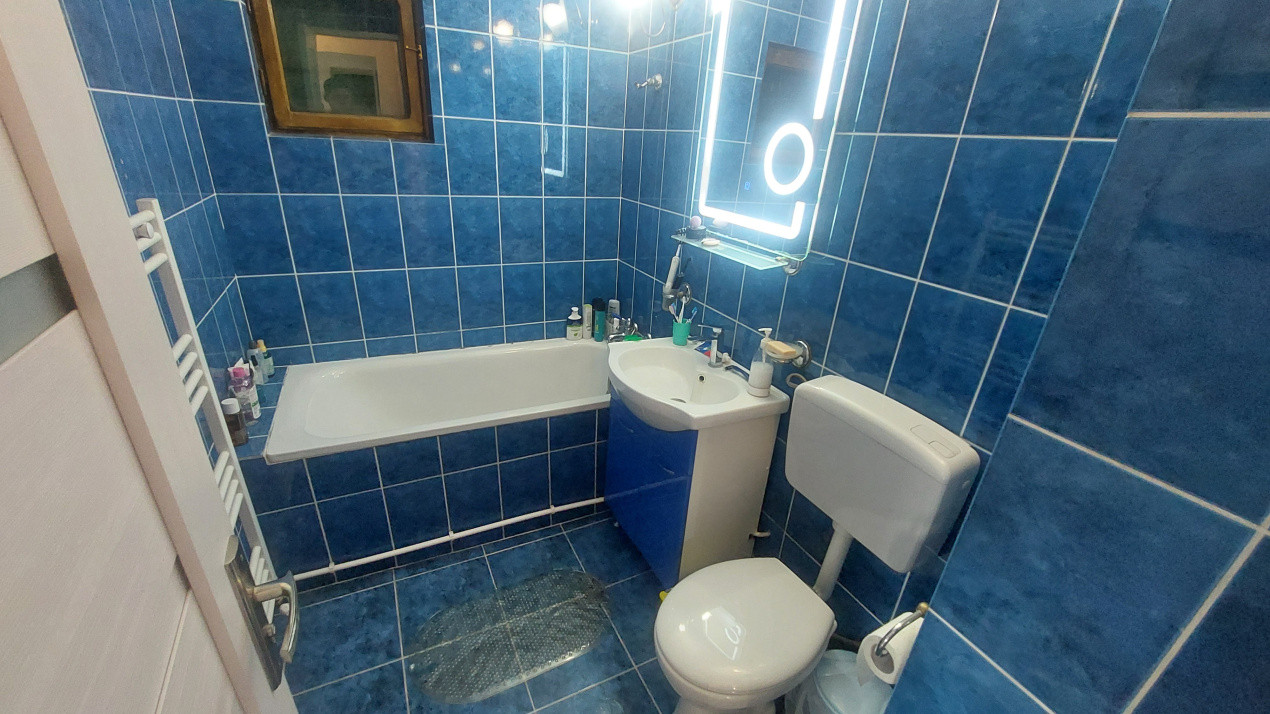 Apartament doua camere semidecomandat, 50 mp, Rovine zona Liceul Basarab