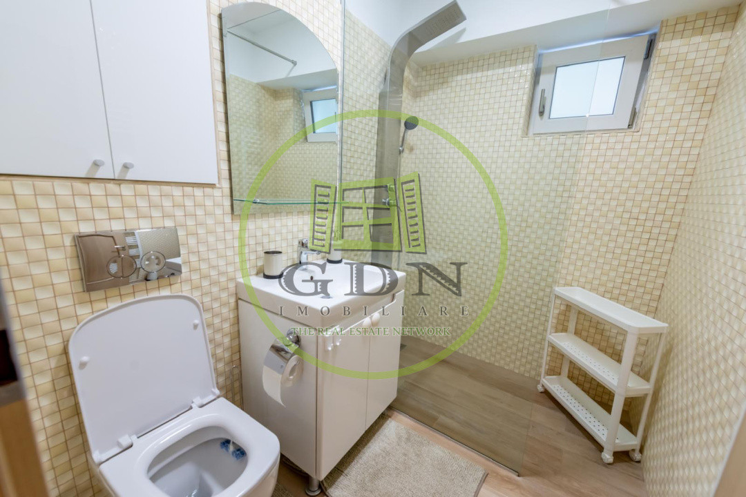 Apartament 3 camere, decomandat, 74mp, Calea Bucuresti, zona KFC
