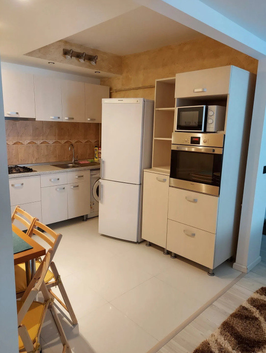 Apartament de vânzare, 51mp utili, zona Valea Aurie