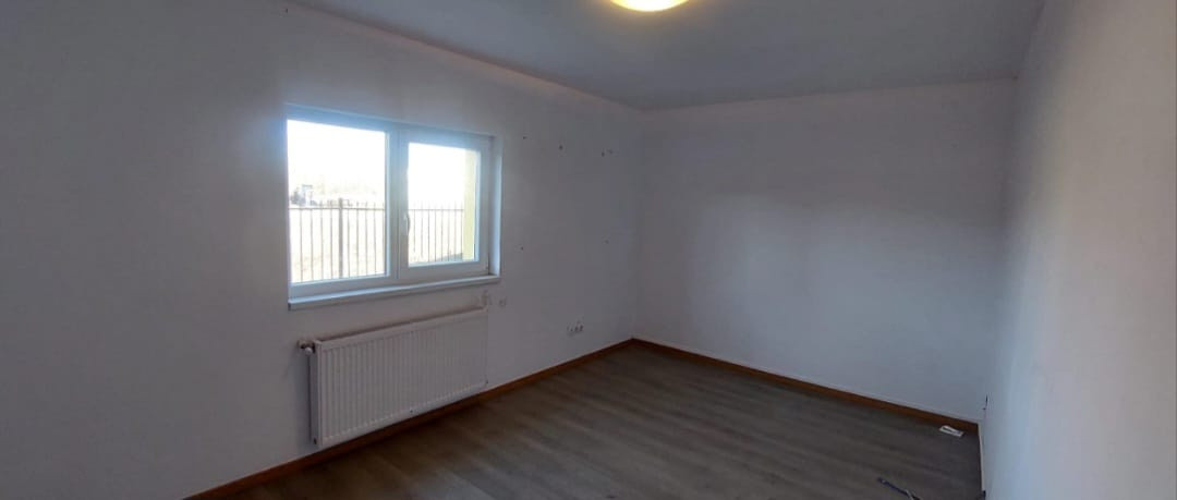 Apartament 2 camere 55mp cu curte spre inchiriere Calea Cisnadiei
