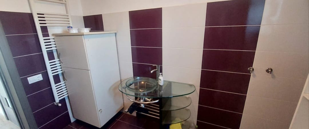 Apartament 2 camere 55mp cu curte spre inchiriere Calea Cisnadiei