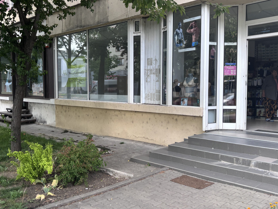 Spațiu comercial de închiriat