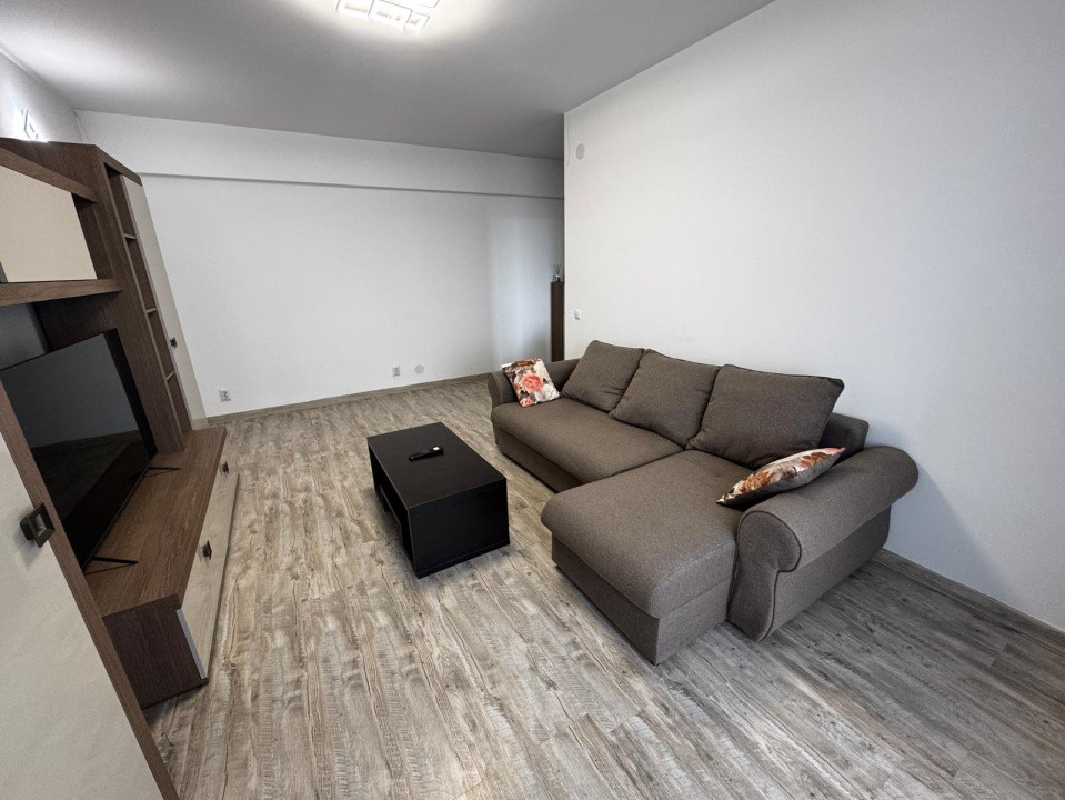 Apartament 2 camere, decomandat, 60mp, Calea Bucuresti, zona Lidl. 