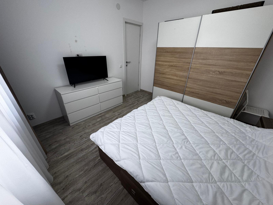 Apartament 2 camere, decomandat, 60mp, Calea Bucuresti, zona Lidl. 