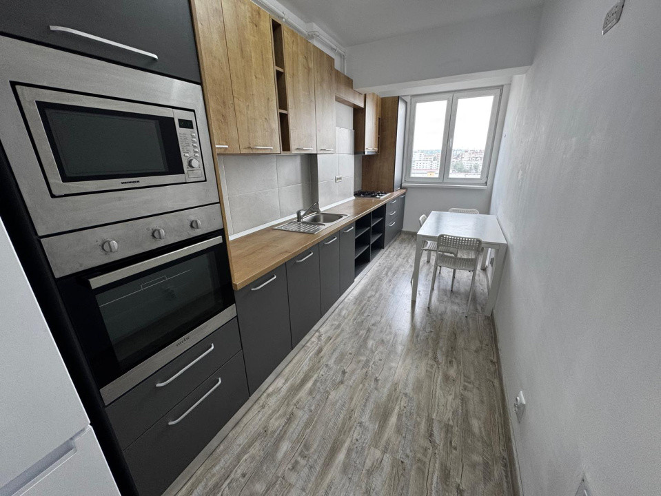 Apartament 2 camere, decomandat, 60mp, Calea Bucuresti, zona Lidl. 