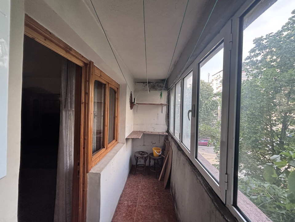 Apartament 3 camere  de vanzare