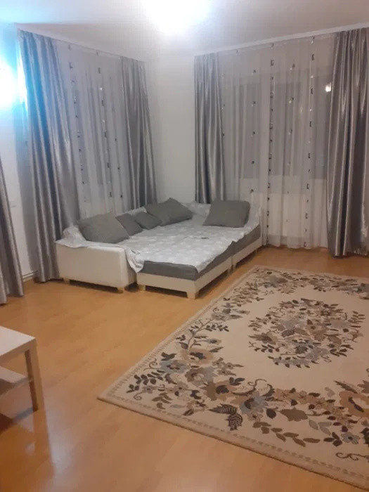 Apartament la casa, 100mp, 3 camere, zona centrala
