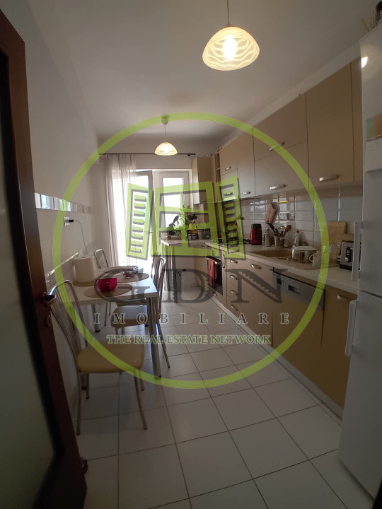 Apartament 3 camere 67mp, cu terasa12m, la vanzare in  Calea Cisnadiei