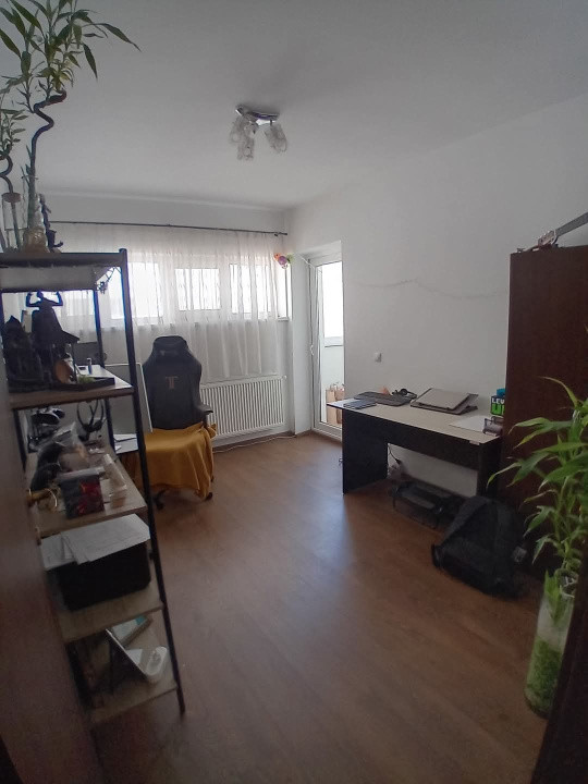 Apartament 3 camere 67mp, cu terasa12m, spre vanzare Calea Cisnadiei