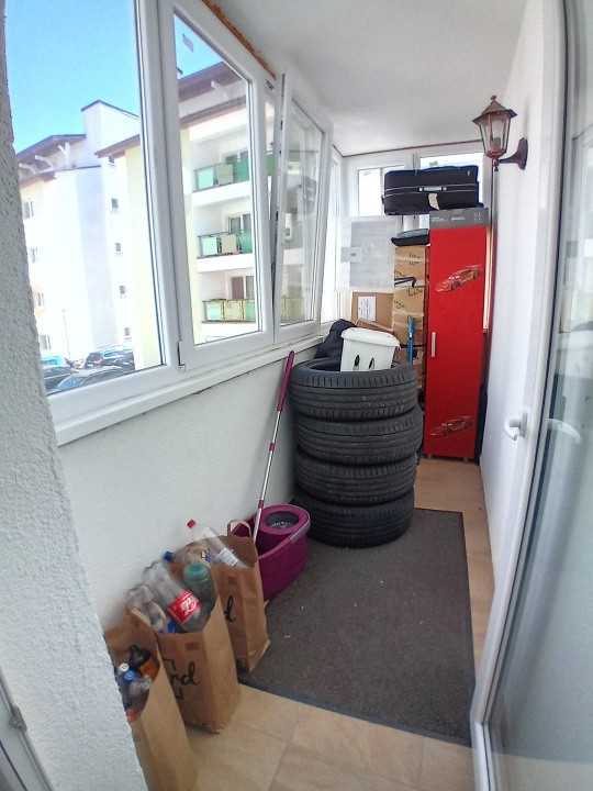 Apartament 3 camere 67mp, cu terasa12m, spre vanzare Calea Cisnadiei