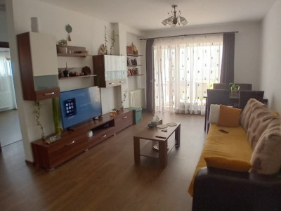 Apartament 3 camere 67mp, cu terasa12m, spre vanzare Calea Cisnadiei