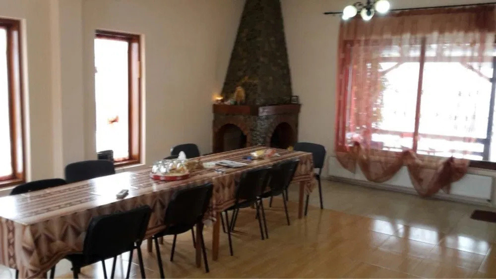 CASA  DE VACANTA