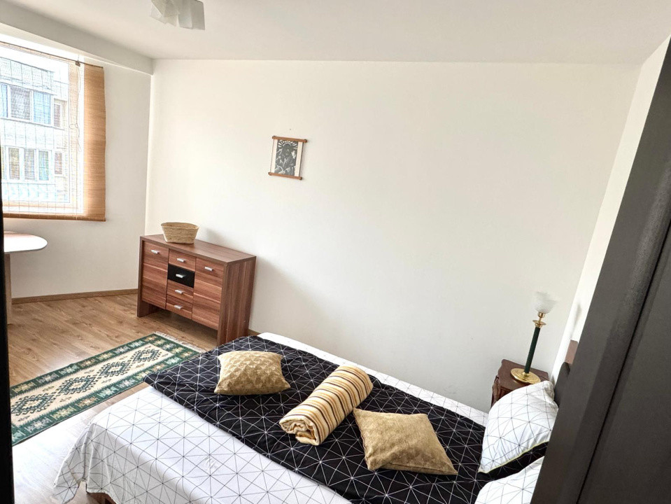 Apartament 3 camere de lux in zona centrala - Transilvaniei cu loc de parcare