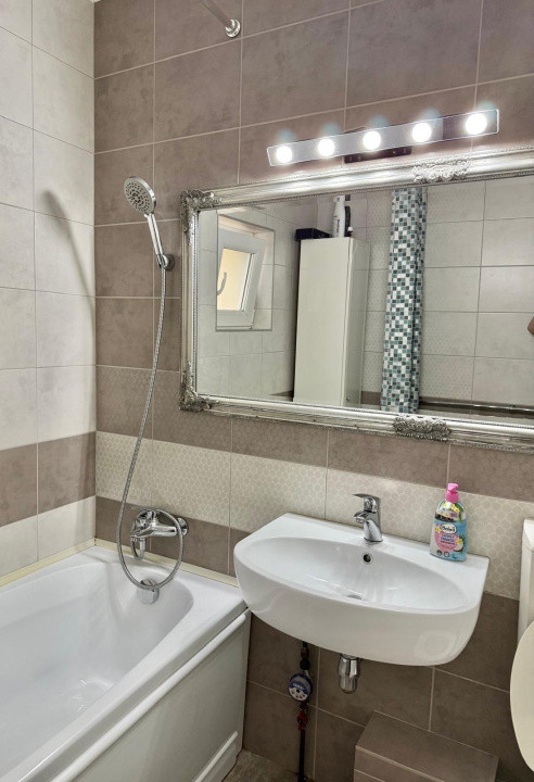 Apartament deosebit cu 4 cam., 2 băi, 218000  Eur, Aurel Vlaicu
