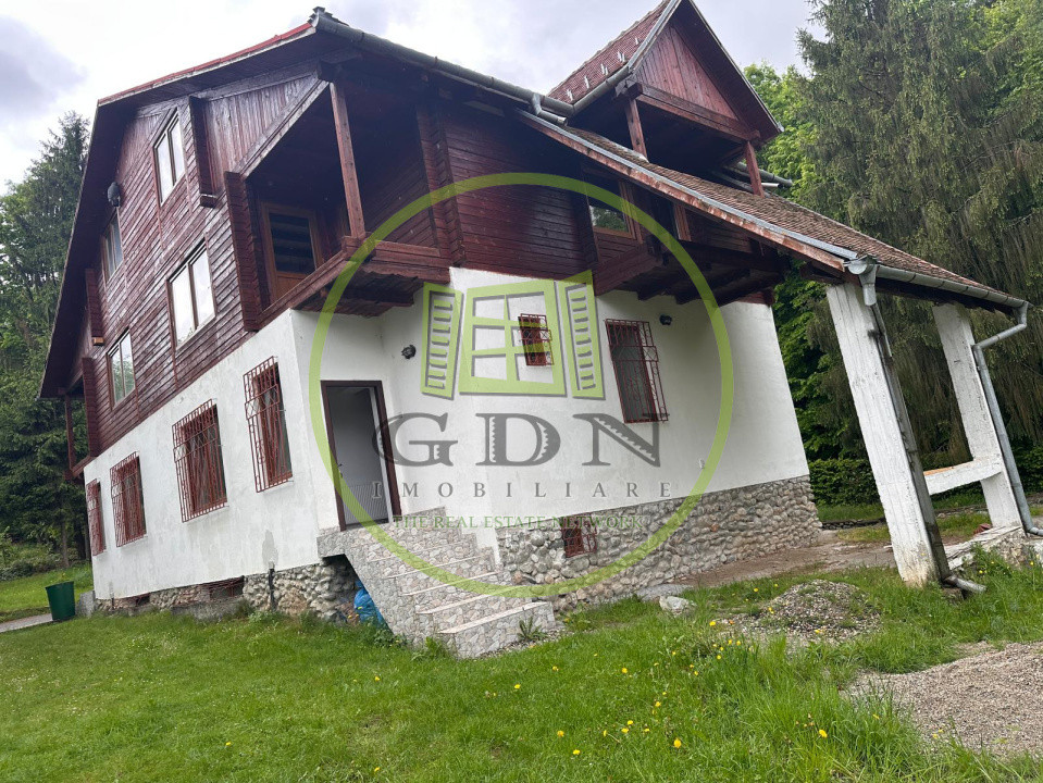 🌲 Duplex deosebit cu vedere panoramică spre munți și pădure – Tocile, Sadu 🏡