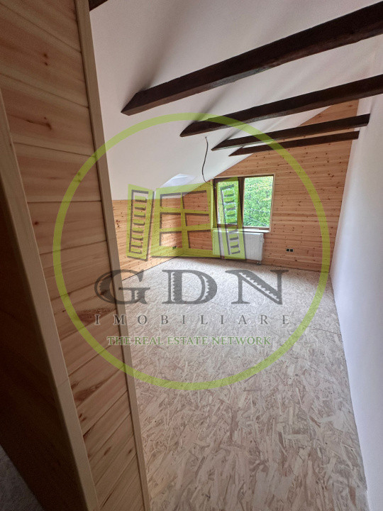 🌲 Duplex deosebit cu vedere panoramică spre munți și pădure – Tocile, Sadu 🏡