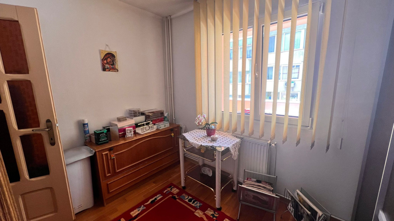 REPOZITIONARE PRETApartament 4 camere decomandat | Parcare | 2 balcone | 2 bai |