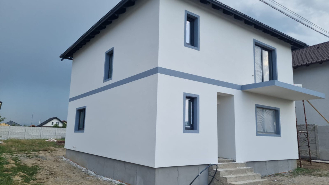 Duplex 130 mp, Curte și vedere  panoramica– Cristian, în Construcție