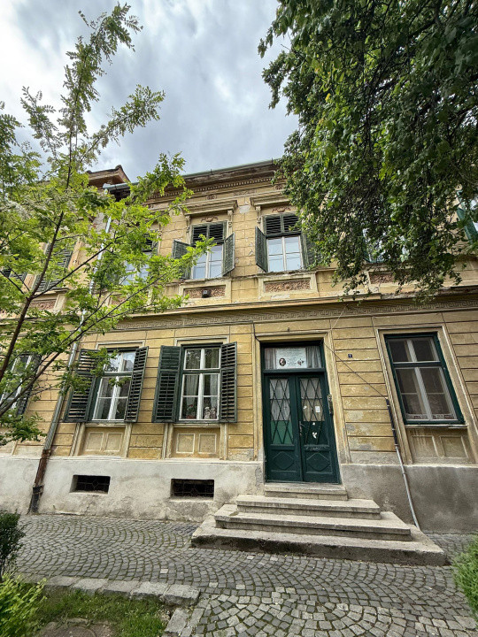 Apartament 2 camere, pretabil investitie, Piata Schiller, ultracentral.