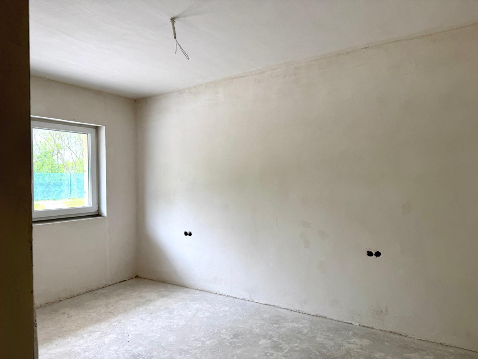 Apartament spatios 4 camere - de vanzare - Tautii Magheraus