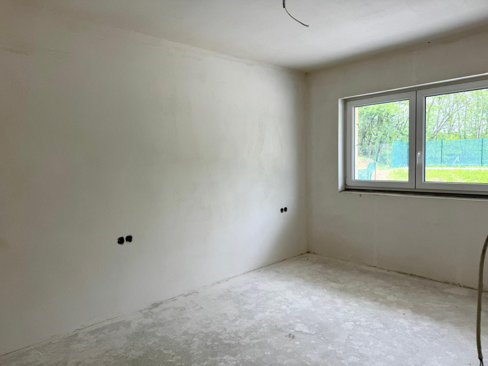 Apartament spatios 4 camere - de vanzare - Tautii Magheraus