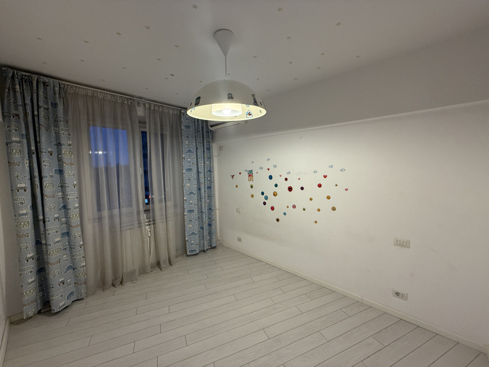 Apartament 4 camere, spațios, mobiliat si utilat l Parcare inclusa l Colentina