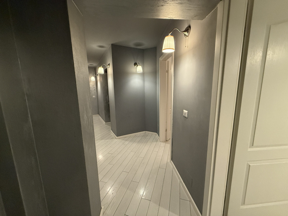 Apartament 4 camere, spațios, mobiliat si utilat l Parcare inclusa l Colentina