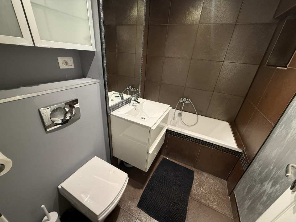 Apartament 4 camere, spațios, mobiliat si utilat l Parcare inclusa l Colentina