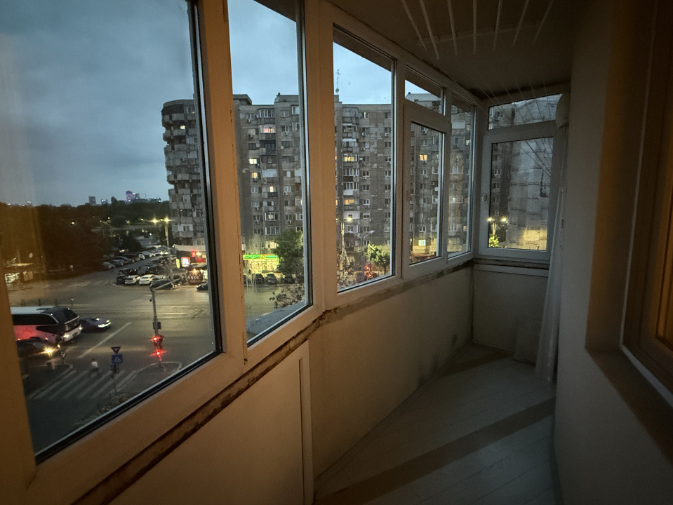Apartament 4 camere, spațios, mobiliat si utilat l Parcare inclusa l Colentina