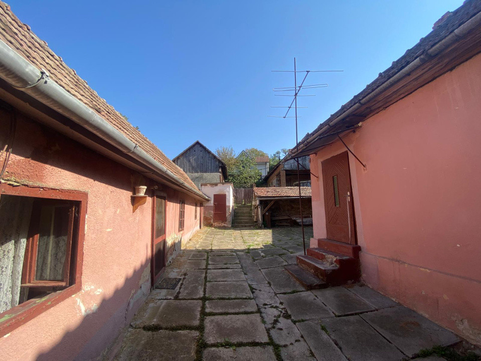 Casa 4 camere suprafata 70mp, teren512mp spre vanzare in Saliste