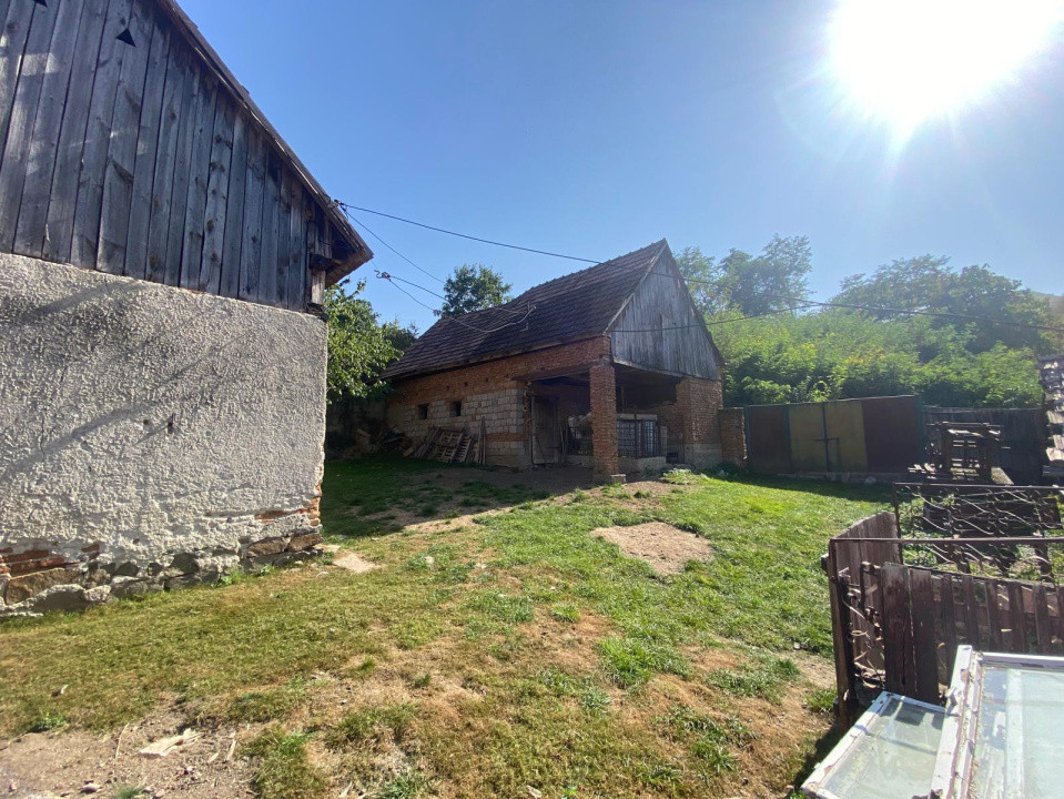 Casa 4 camere suprafata 70mp, teren512mp spre vanzare in Saliste